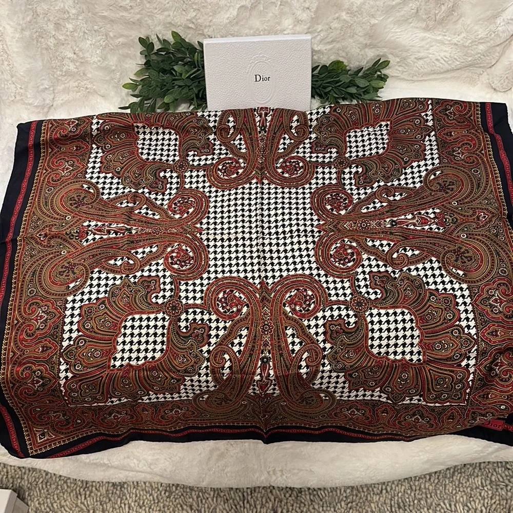 DIOR Christian Dior silk houndstooth scarf comes with Dior box/tissue Authentic